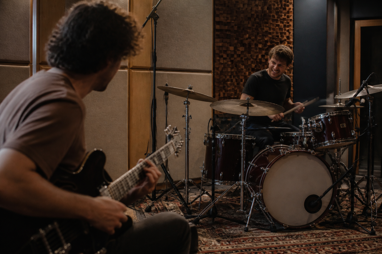 Batterie et guitare en session